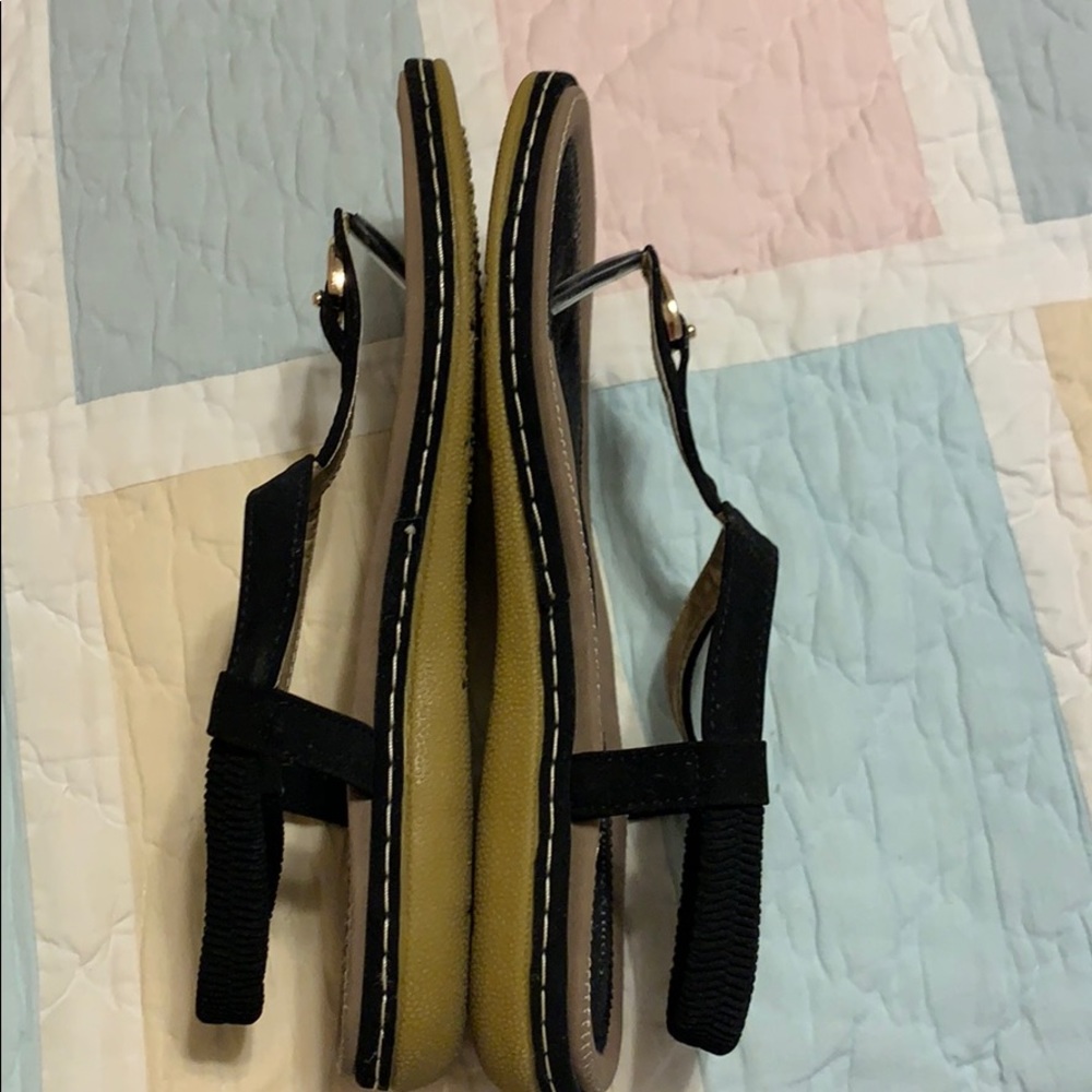 Comfy Sandals - Picture 4 of 4